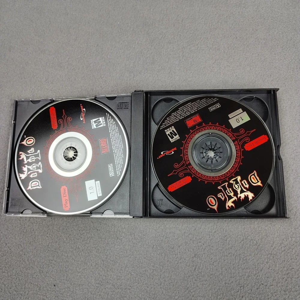 Diablo 2 II PC Game Windows 2000 Blizzard All 3 Discs Jewel Case Vintage Gaming